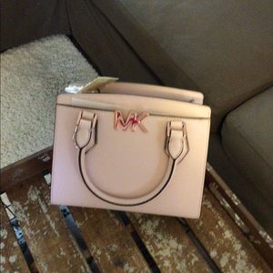 Michael Kors Blush Messenger